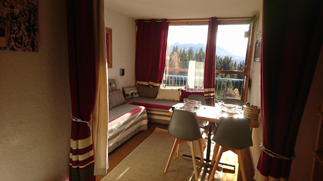 Apartment St Maurice Les Arcs 1800: Panoramic Mountain Retreat